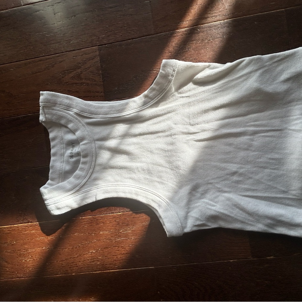 Old Navy Women’s White Tank Top